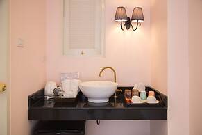 Noursabah Bed Bangkok