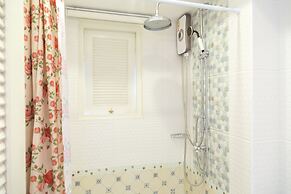 Noursabah Bed Bangkok