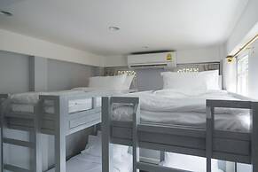 Noursabah Bed Bangkok