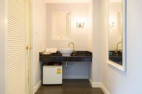 Noursabah Bed Bangkok