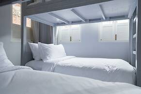 Noursabah Bed Bangkok