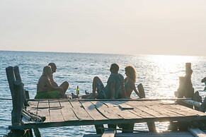 Royal Retreat Resort