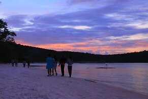 Royal Retreat Resort