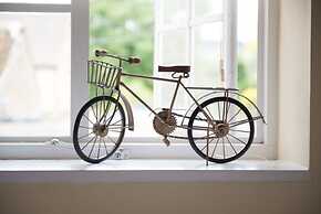 The Lodge at Broadway