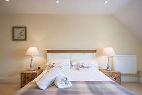 The Lodge at Broadway