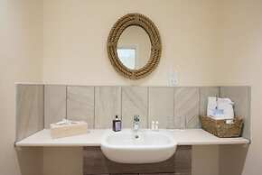 The Lodge at Broadway