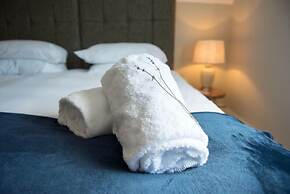 The Lodge at Broadway