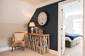 The Lodge at Broadway