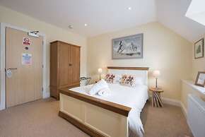 The Lodge at Broadway