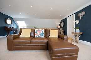 The Lodge at Broadway