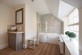 The Lodge at Broadway