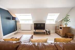 The Lodge at Broadway