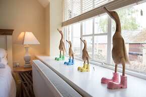 The Lodge at Broadway