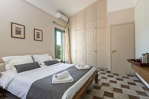 Electra Beachfront Villa