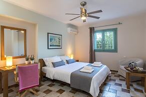 Electra Beachfront Villa