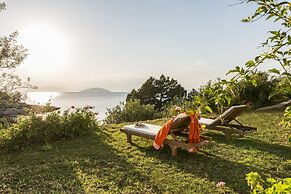 Electra Beachfront Villa