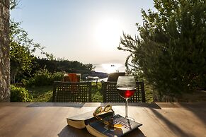 Electra Beachfront Villa