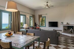 Electra Beachfront Villa