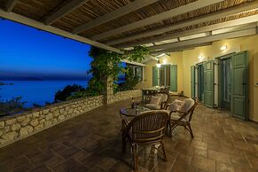 Electra Beachfront Villa