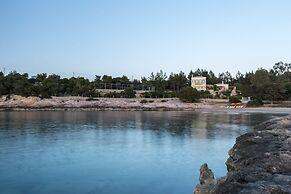 Electra Beachfront Villa