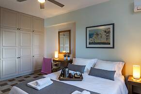 Electra Beachfront Villa