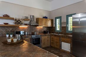 Electra Beachfront Villa