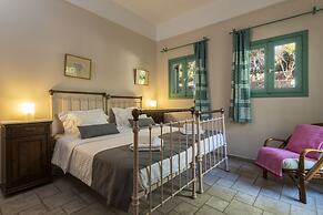 Electra Beachfront Villa