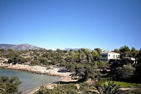 Electra Beachfront Villa