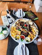 Villas and Apartments Oaza