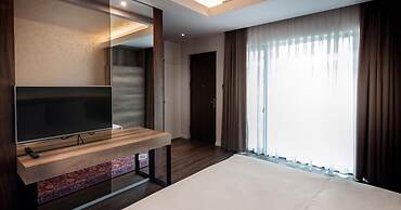 Villas and Apartments Oaza