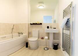 Kingfisher Cambridge Central West Apartments