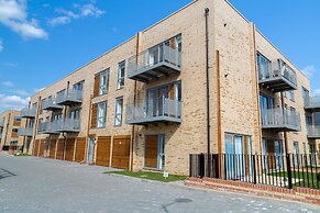 Kingfisher Cambridge Central West Apartments