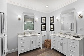 Bologna - Luxury 2-BR Condo with Lake & Golf Views at Green Links, Lel