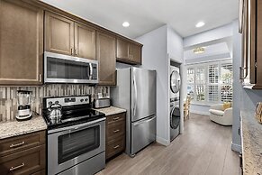 Bologna - Luxury 2-BR Condo with Lake & Golf Views at Green Links, Lel