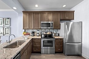 Bologna - Luxury 2-BR Condo with Lake & Golf Views at Green Links, Lel