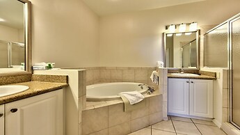 Genoa Vacation Rental: Stylish 2-BR Condo with Golf & Lake Views. Reso