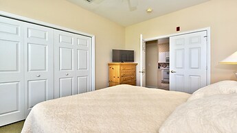 Solterra Vacation Rental: Luxury 3-BR Condo with Lake & Golf Views. Ac