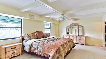 Canal Grande Waterfront 6 Bedroom Holiday Home by Naples Florida