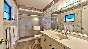 Canal Grande Waterfront 6 Bedroom Holiday Home by Naples Florida