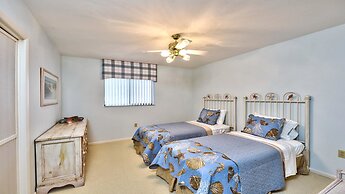 Canal Grande Waterfront 6 Bedroom Holiday Home by Naples Florida