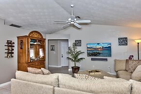 Parisian 3 Bedroom Holiday Home by Naples Florida