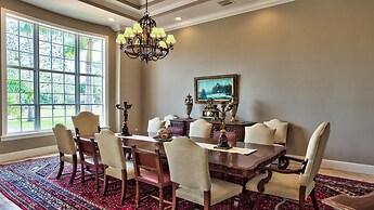 Parisian 3 Bedroom Holiday Home by Naples Florida