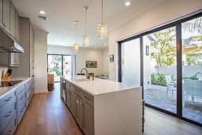 Sorrento Luxury Vacation Home: Expansive 5-Bedroom, 4.5-Bath Retreat w