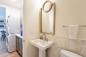 Sorrento Luxury Vacation Home: Expansive 5-Bedroom, 4.5-Bath Retreat w