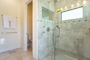 Sorrento Luxury Vacation Home: Expansive 5-Bedroom, 4.5-Bath Retreat w