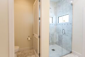 Sorrento Luxury Vacation Home: Expansive 5-Bedroom, 4.5-Bath Retreat w