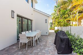 Sorrento Luxury Vacation Home: Expansive 5-Bedroom, 4.5-Bath Retreat w