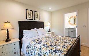 Sorrento Luxury Vacation Home: Expansive 5-Bedroom, 4.5-Bath Retreat w