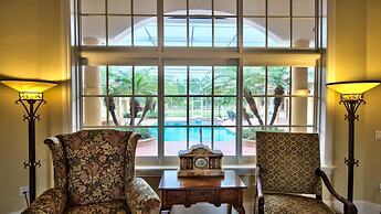 Knickerbocker Estate: Elegant 9-BR Getaway in Naples. Enjoy Private Po