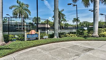 Le Monaco - Romantic 1 BR Condo Steps from 5th Ave S. Chic Coastal Ret